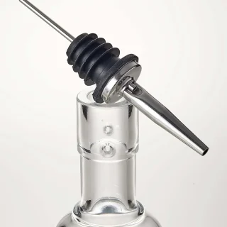 Botella con vertedor 250 ml optima cristalino Luigi Bormioli