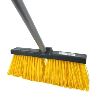 Cepillo de calle 1602 con mango 150 cm