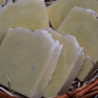 Jabón Leche de Burra - jabón natural, jabón artesano, especial para pieles maduras y sensibles, antioxidante,  nutritivo, regenerador.